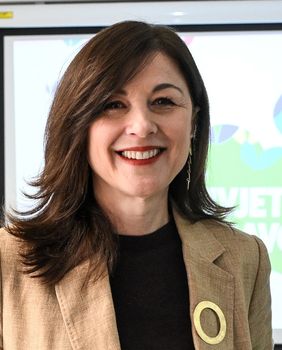 Sanja Musić Milanović u suknji iz Zare na Danu otvorenih vrata Savjetovališta za promicanje pravilne prehrane i tjelesne aktivnosti - 4