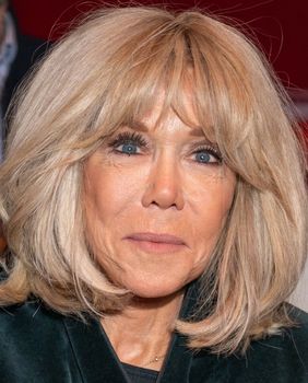 Brigitte Macron uvijek privlači poglede svojim modnim kombinacijama