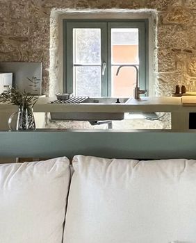 Zrmanja - kamena kuća