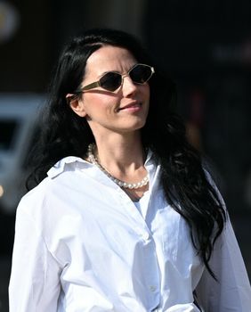 Zagrebačko izdanje u srebrnim štiklama