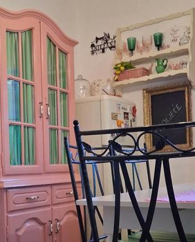 Snježana iz Osijeka svoju kuhinju uredila je u kombinaciji ružičaste i zelene boje - 12