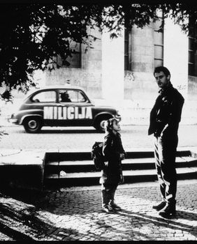 Kultna fotografija Branimira Johnnyja Štulića ispred tise kod Meštrovićeva paviljona