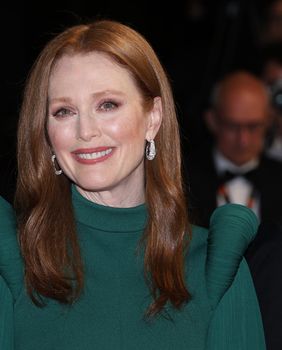Julianne Moore