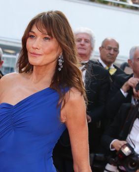Carla Bruni na premijeri filma 'Firebrand' u Cannesu - 8