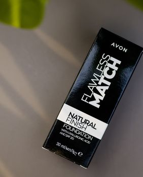 Avon Flawless Match Natural Finish Foundation