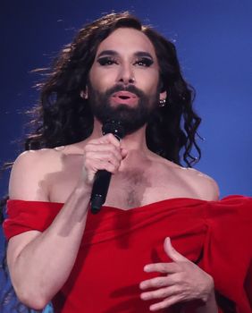 Conchita Wurst u finalu Eurosonga 2024.