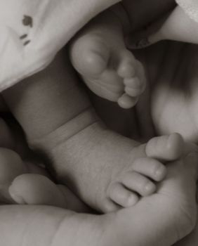 Rođenje djevojčice par je objavio dirljivom fotografijom