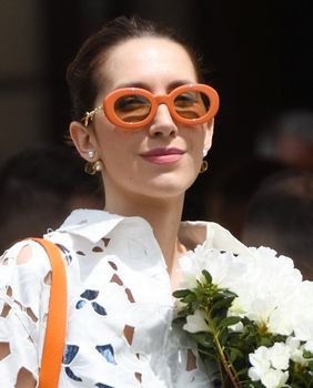 Ljepotica iz Zagreba u Pradinim ribarskim sandalama