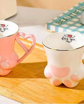 Šalica u obliku šape s Temua