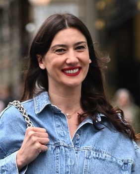 Zgodna dama sa zagrebačke špice u duplom traperu