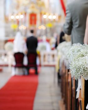 Mladenci pažljivo biraju pjesmu uz koju će hodati do oltara