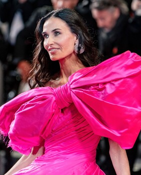 Demi Moore u haljini brenda Matieres Fecales