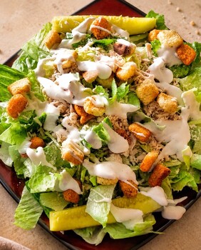 Cezar salata s tunom