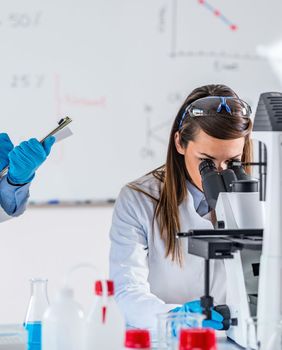 Znanstvenice (Foto: Guliver/Thinkstock)