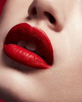 Ruž Stunna Lip Paint brenda Fenty Beauty by Rihanna