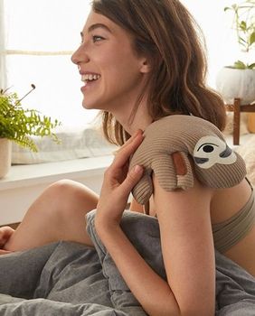 Punjen lavandom i heljdom, ljenivac će vas opustiti i ugrijati