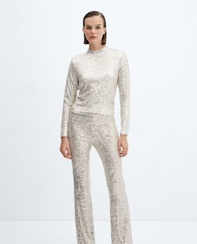 Dolčevita i hlače sa šljokicama iz Manga su šik i udobna kombinacija za blagdane