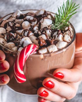 Vruća čokolada s džinom