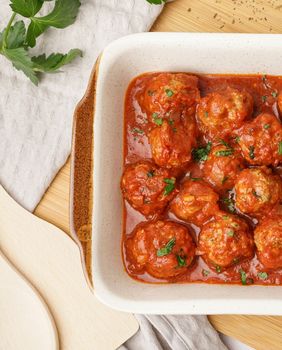 Ćufte u umaku od rajčice