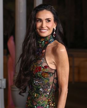 Demi Moore u Gucci haljini na LACMA Art & Film Gali 2025.