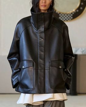 Jakne s povišen ovratnikom su jedan od trendova koji će obilježiti ovu sezonu