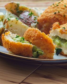 Pileće rolice s tikvicama i sirom (ilustrativna fotografija)