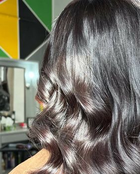 Boja kose sjajni espresso