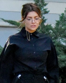 Ella Dvornik voli modne igre i često privlači pažnju svojim odjevnm kombinacijama