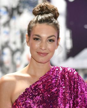 Glumica Elizabeta Brodić u haljini domaćeg brenda Lilith by Katarina Baban - 4