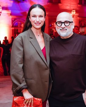 Ljupka Gojić Mikić na izložbi Nenada Sovilja