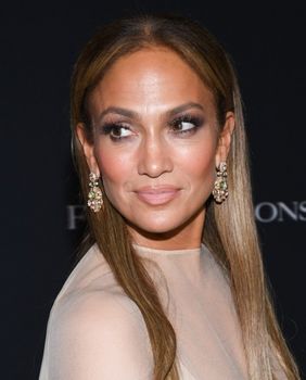 Jennifer Lopez u haljini brenda Chloé