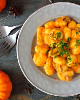 Njoki u umaku od bundeve