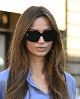 Zagrebačko izdanje u bijelim kratkim hlačama i čizmama