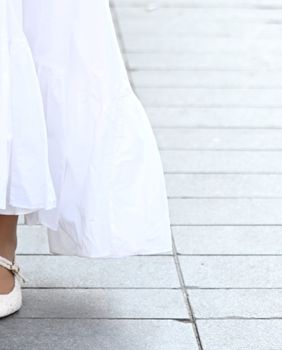 Mary Jane cipele odlično izgledaju u kombianaciji sa suknjama i haljinama