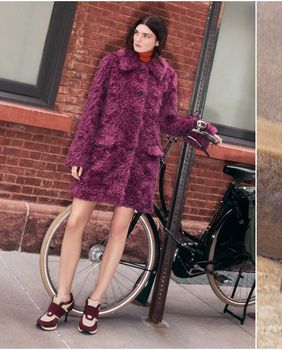 Model The Icon brenda Sneex