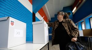 Održavanje parlamentarnih izbora na biračkom mjestu u Osijeku - 2