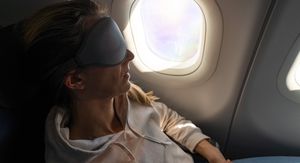 Osam savjeta kako udobno spavati u avionu
