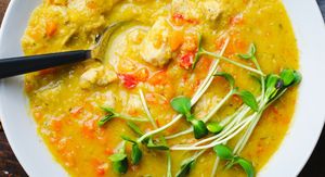 Pileće varivo s crvenom lećom