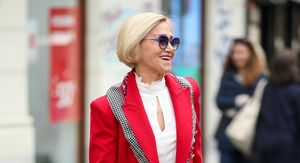 Ulična moda Zagreb vatreno crveni odjevni komadi 2026- - 1