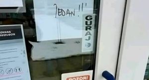 Neobična pogreška na natpisu ispred ljekarne