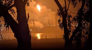 Požar u australskoj rafineriji