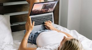 Na laptopu