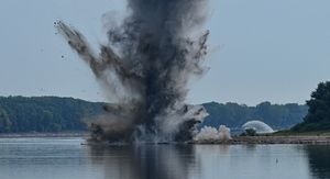 Razbijanje podvodnih stijena eksplozivom u Rumunjskoj