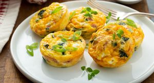 Muffini od jaja sa špinatom i sirom
