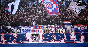 Torcida na Maksimiru