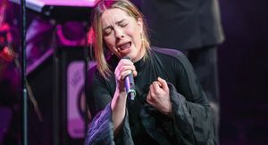 Ana Uršula Najev - 3