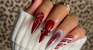 Crvena blagdanska manikura