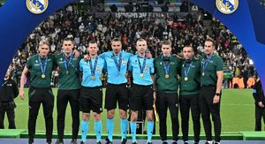 Nejc Kajtazović (krajnje desno)