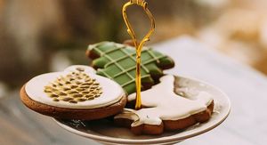 Minimalistički zlatno bijeli keksi