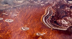 Jezero Natron slikano iz zraka